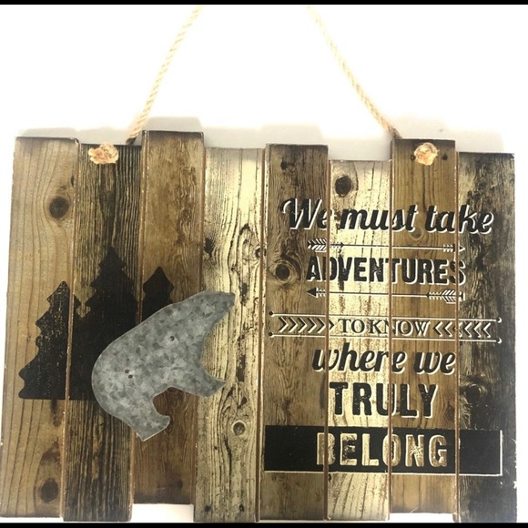 Cabin. Bear. Woods. Adventure. Decor. - Picture 2 of 3